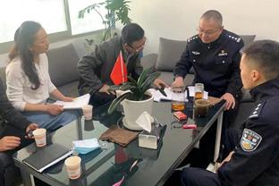 意天空：米兰已与吉拉西随行人员沟通谈转会，但需说服球员本人